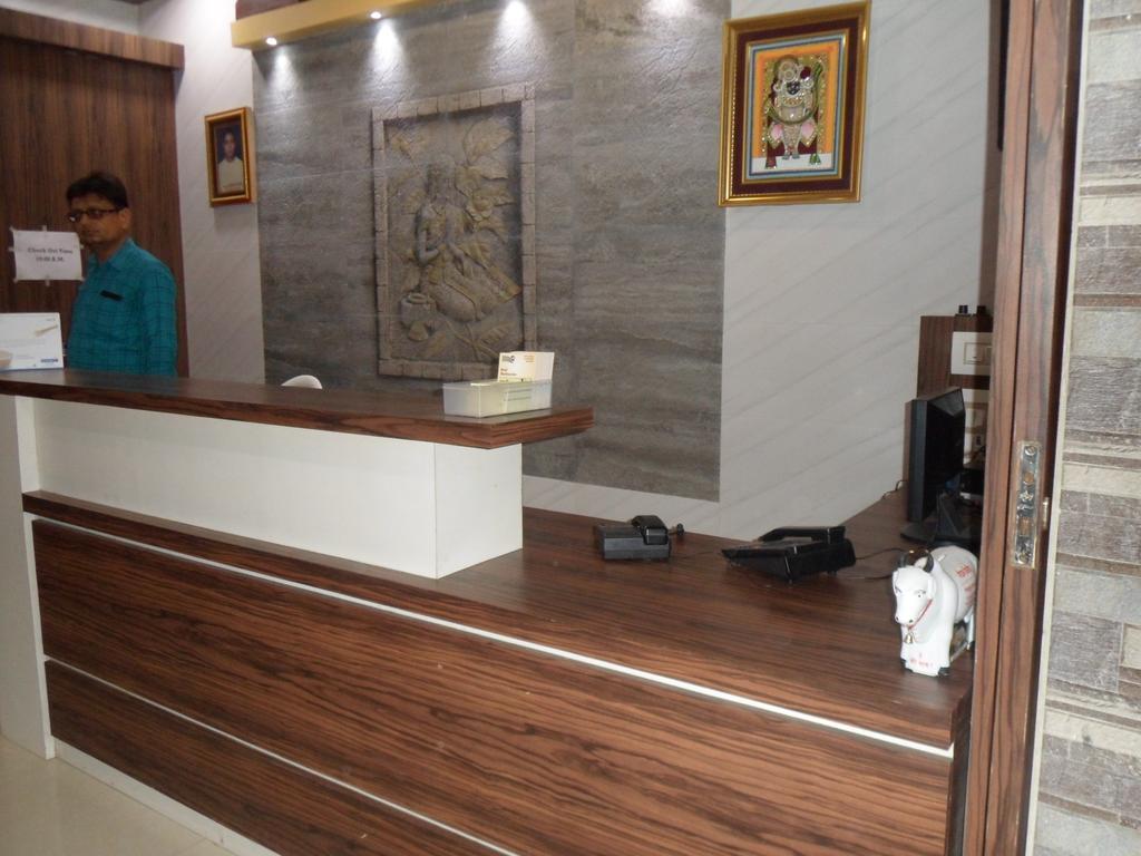 Hotel Madhusudan Dwārka 외부 사진