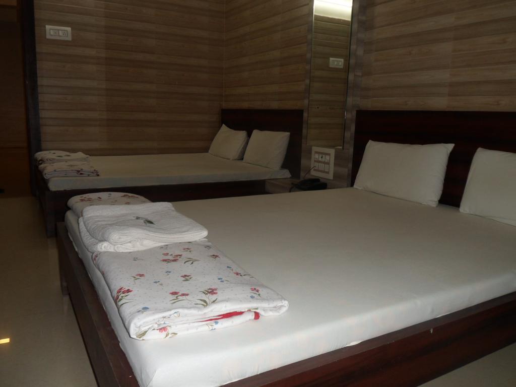 Hotel Madhusudan Dwārka 외부 사진