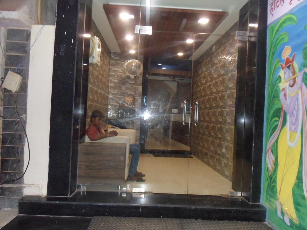 Hotel Madhusudan Dwārka 외부 사진